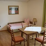Amadee Appartements Apartment