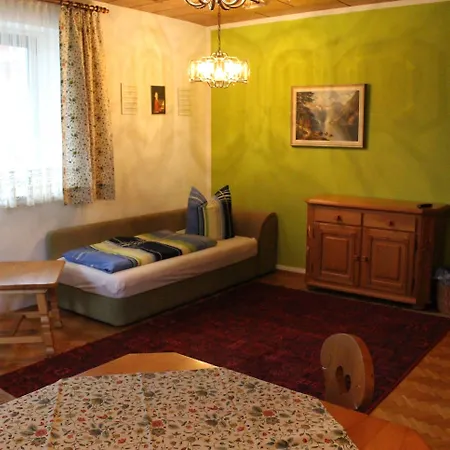 Amadee Appartements Apartment
